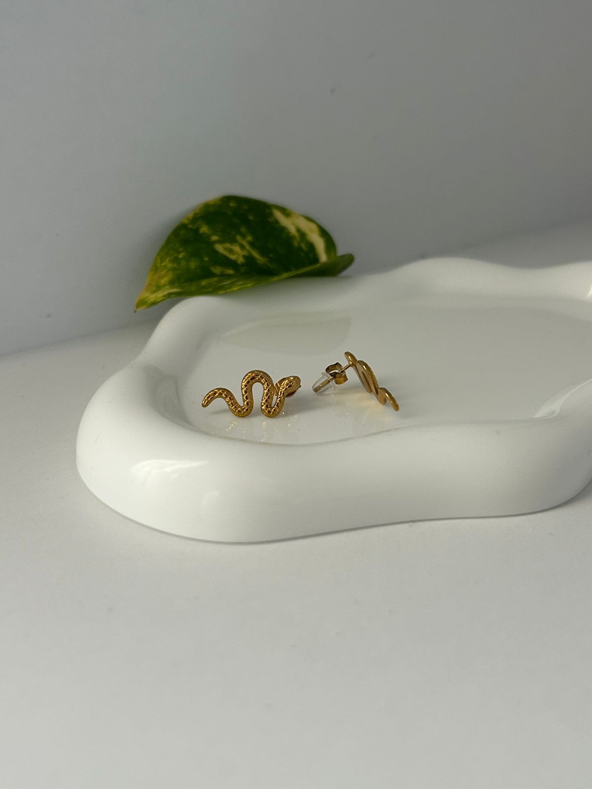 ARETES NAGU