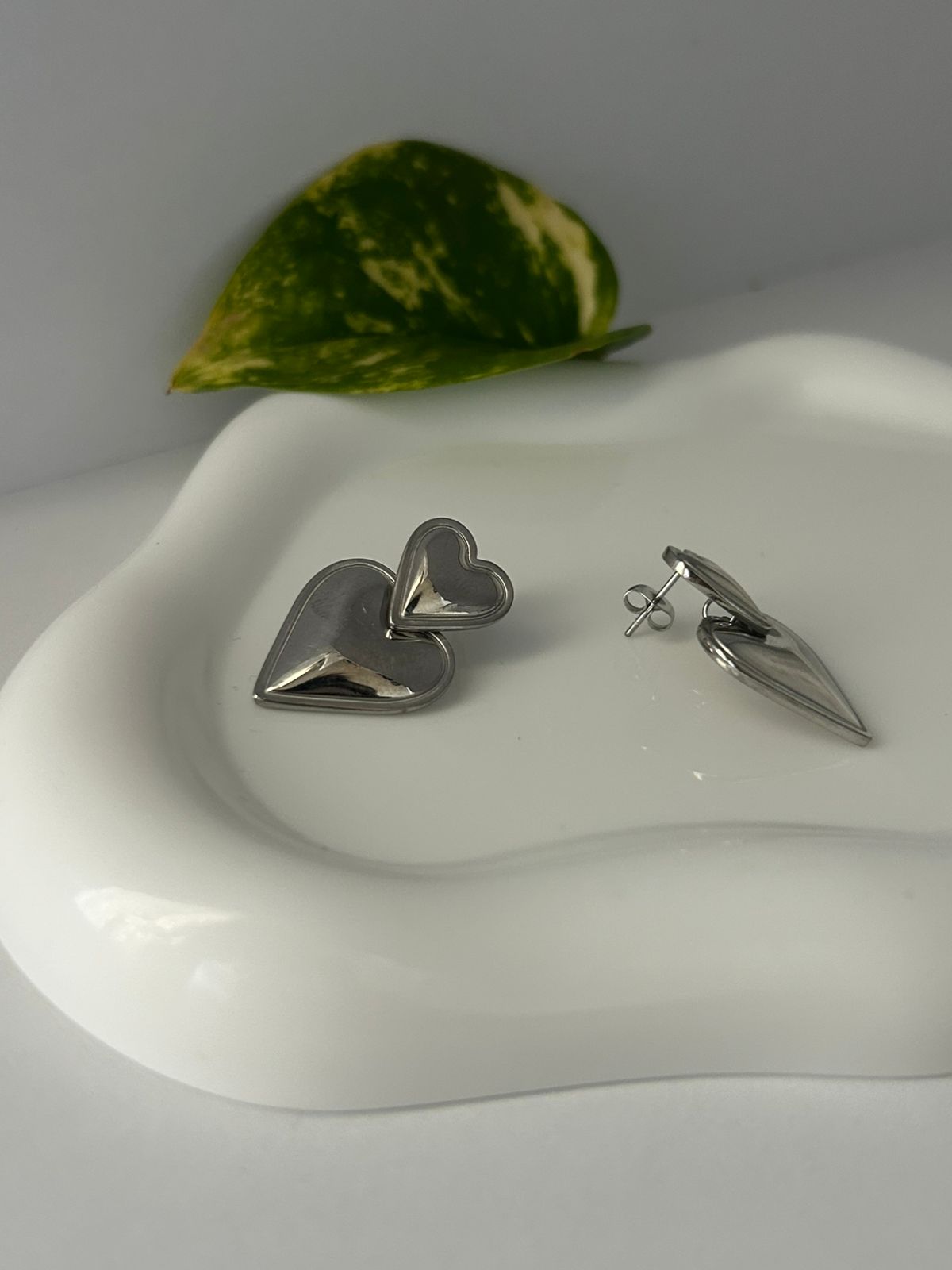 ARETES HELIA
