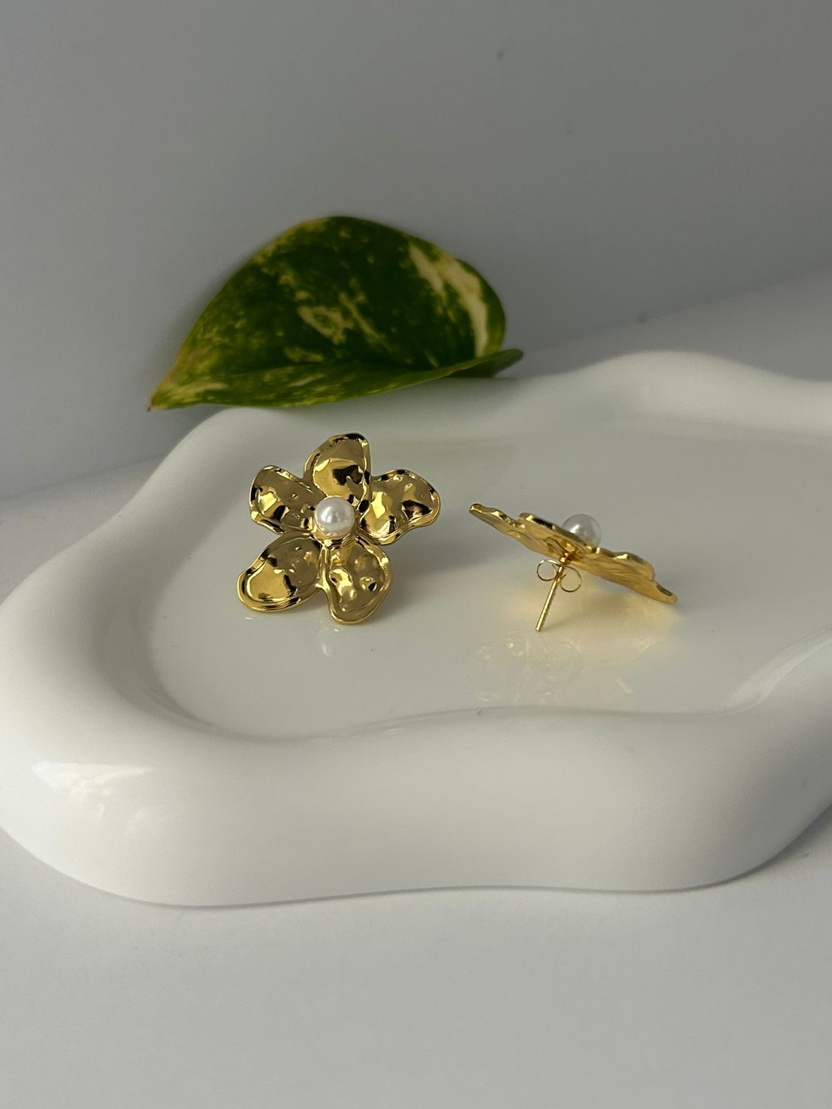 ARETES ARLES
