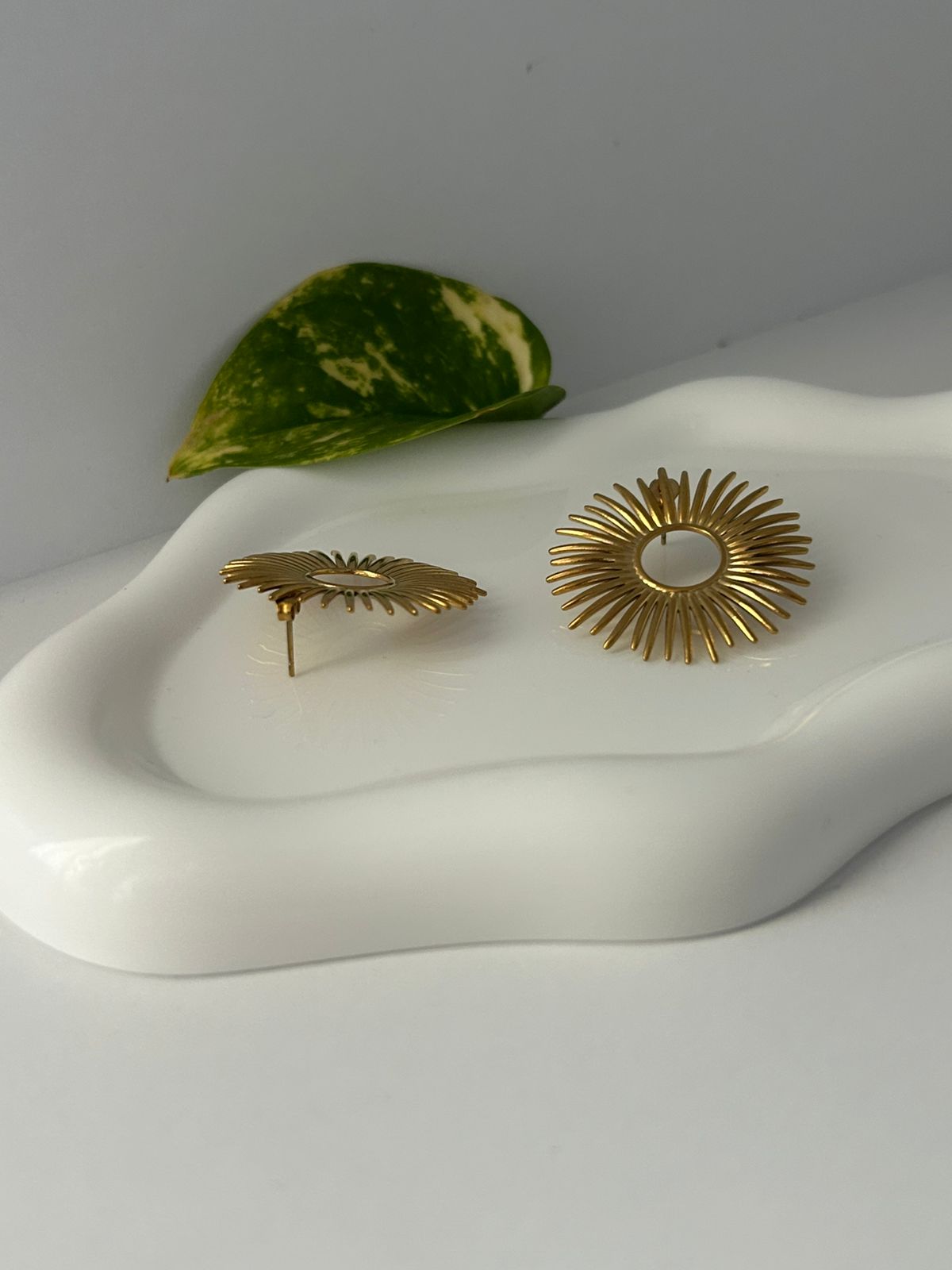 ARETES HARUG