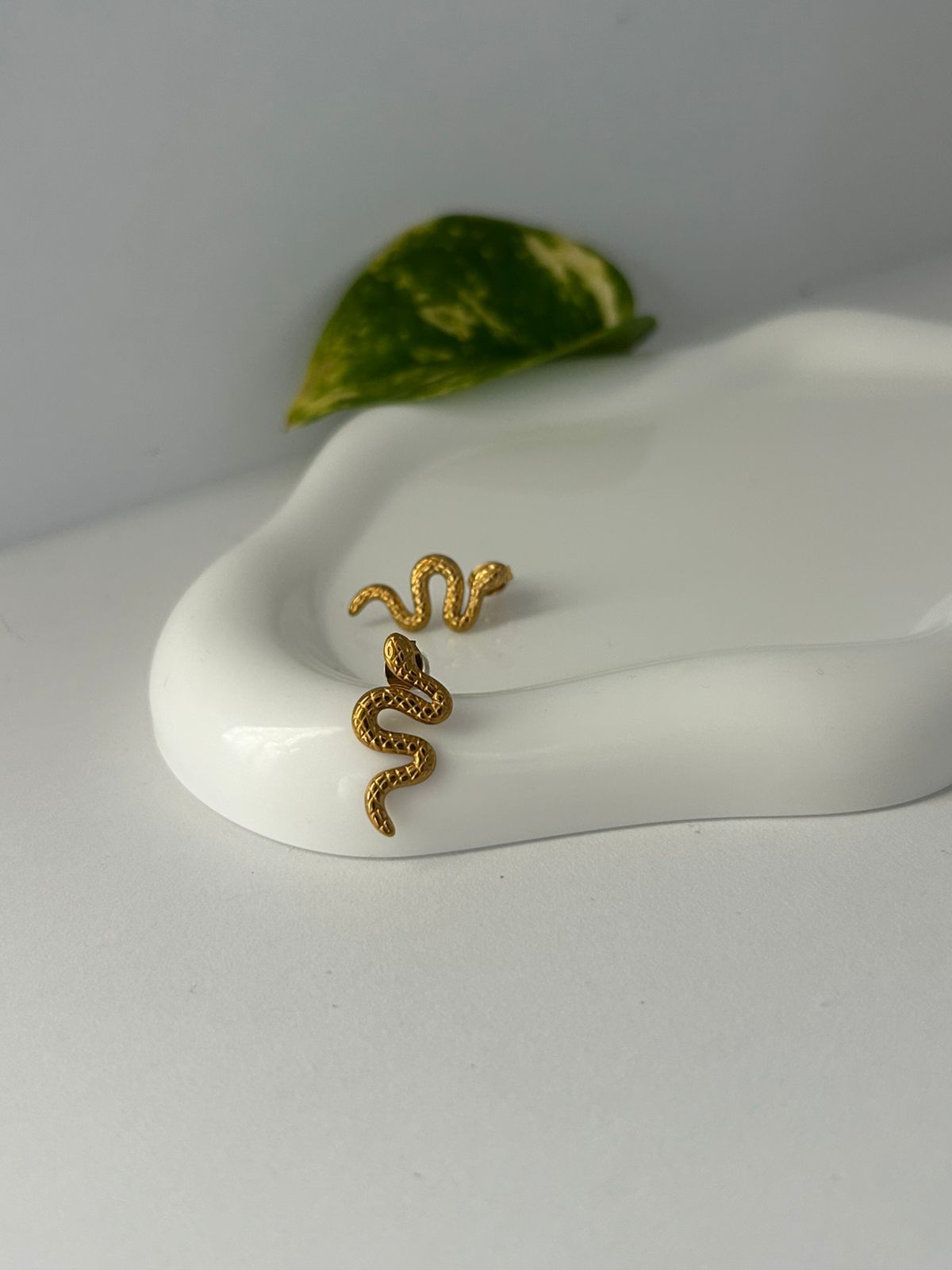 ARETES NAGU