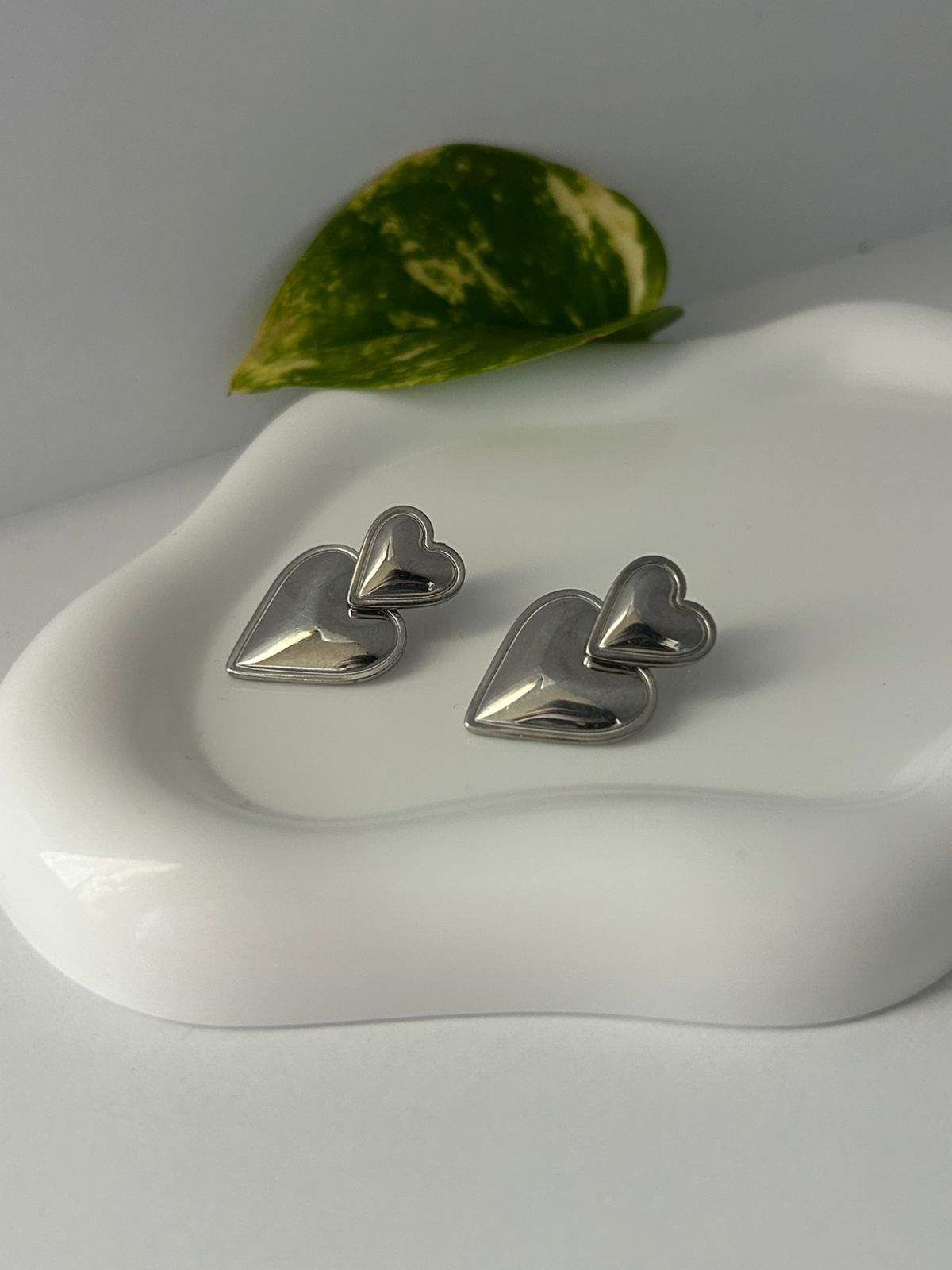 ARETES HELIA
