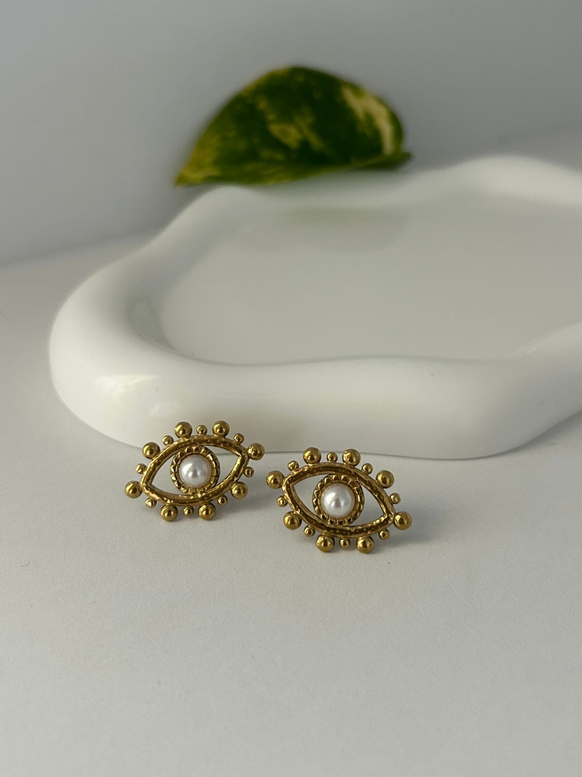 ARETES EYES