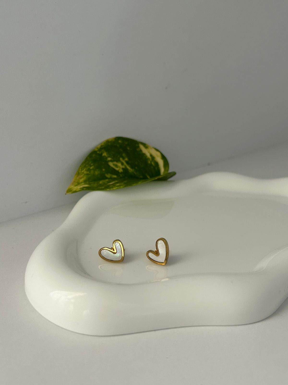 ARETES LYRA