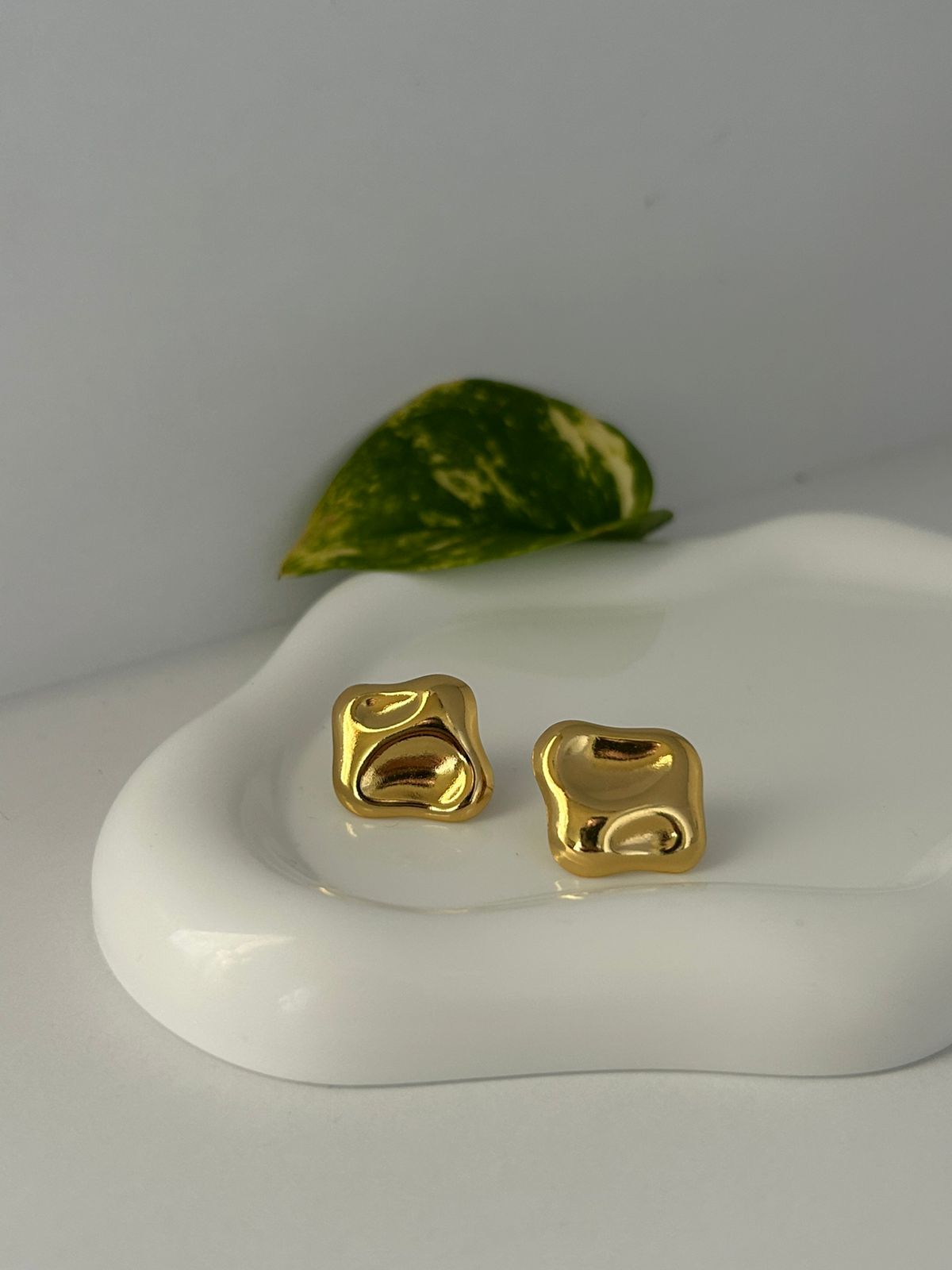 ARETES VELA